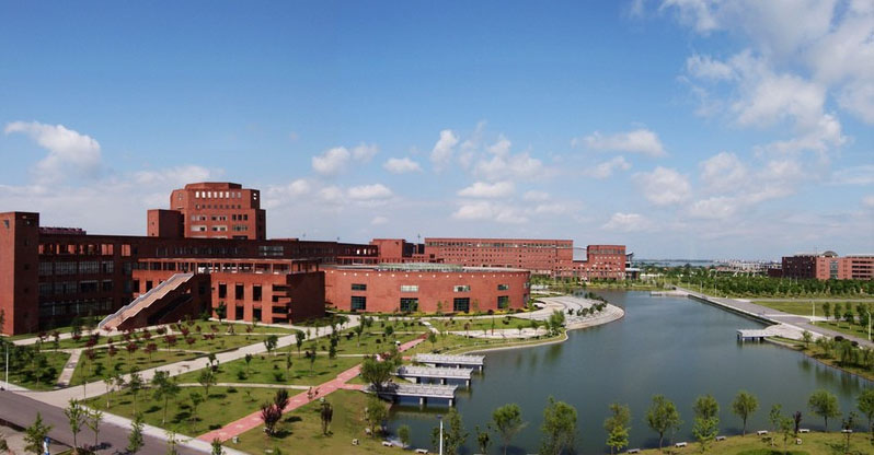 江西師范大學(xué)旭潔洗地機(jī)客戶(hù)案例-<a href=http://m.qingqincao.com target=_blank class=infotextkey>洗地機(jī)生產(chǎn)廠</a>家